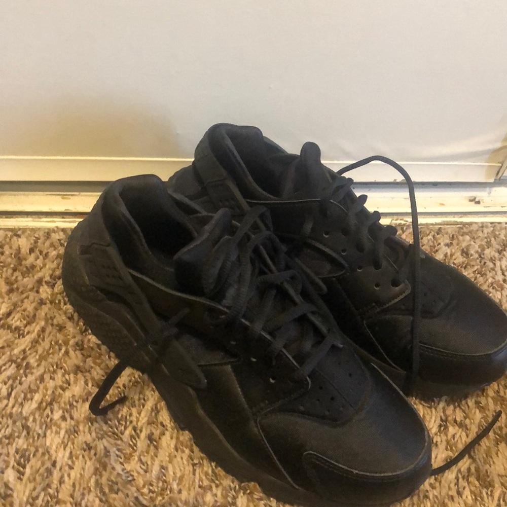 Worn once all black huaraches!